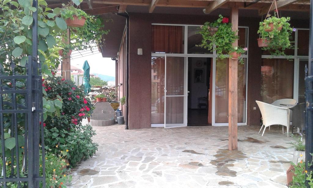 Zora Guest House Primorsko Zewnętrze zdjęcie