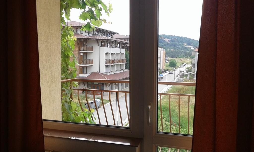 Zora Guest House Primorsko Zewnętrze zdjęcie